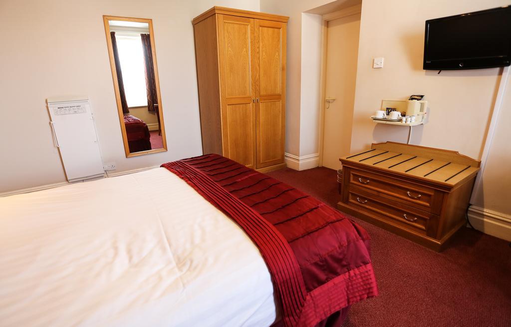 Royal Exeter Hotel Борнмут Экстерьер фото