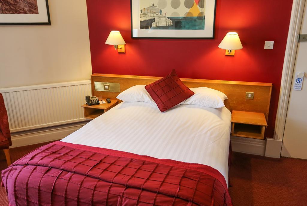 Royal Exeter Hotel Борнмут Экстерьер фото